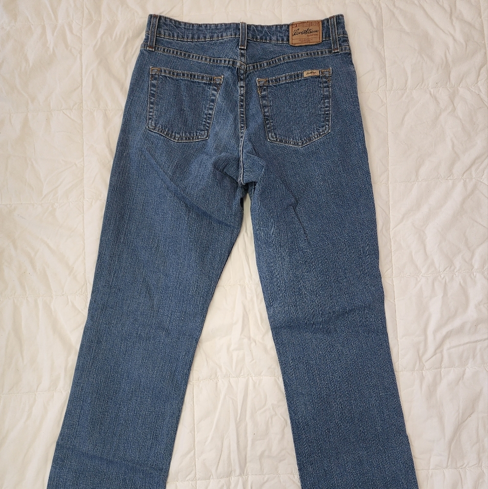 Levi Strauss denim Jeans, straight leg mid rise